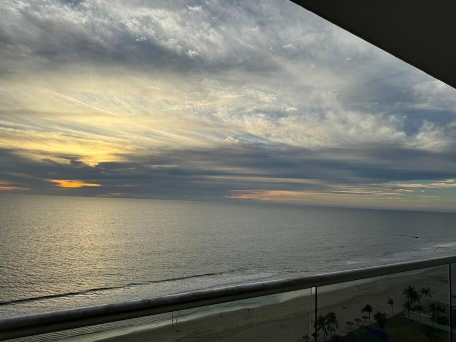 Departamento De Lujo Vista Al Mar Piso 15 Daire Mazatlan Dış mekan fotoğraf